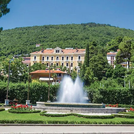 Appartamento In With House Sea View Veprinac